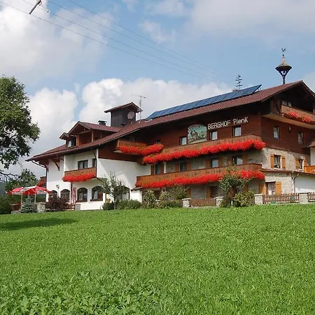 Berghof Und 4*